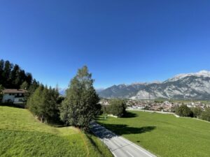 Blick ins Tiroler Oberland und Axams