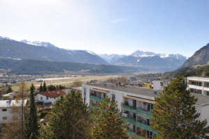 Blick auf Innsbruck und die umliegenden Berge