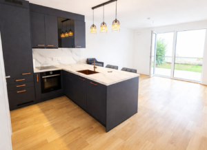 Moderne, offene Küche