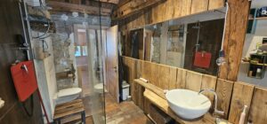 Badezimmer - große Wohnung